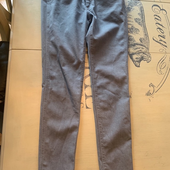 Rag & Bone. Handmade in NY. Grey with a touch of stretch - Picture 6 of 9